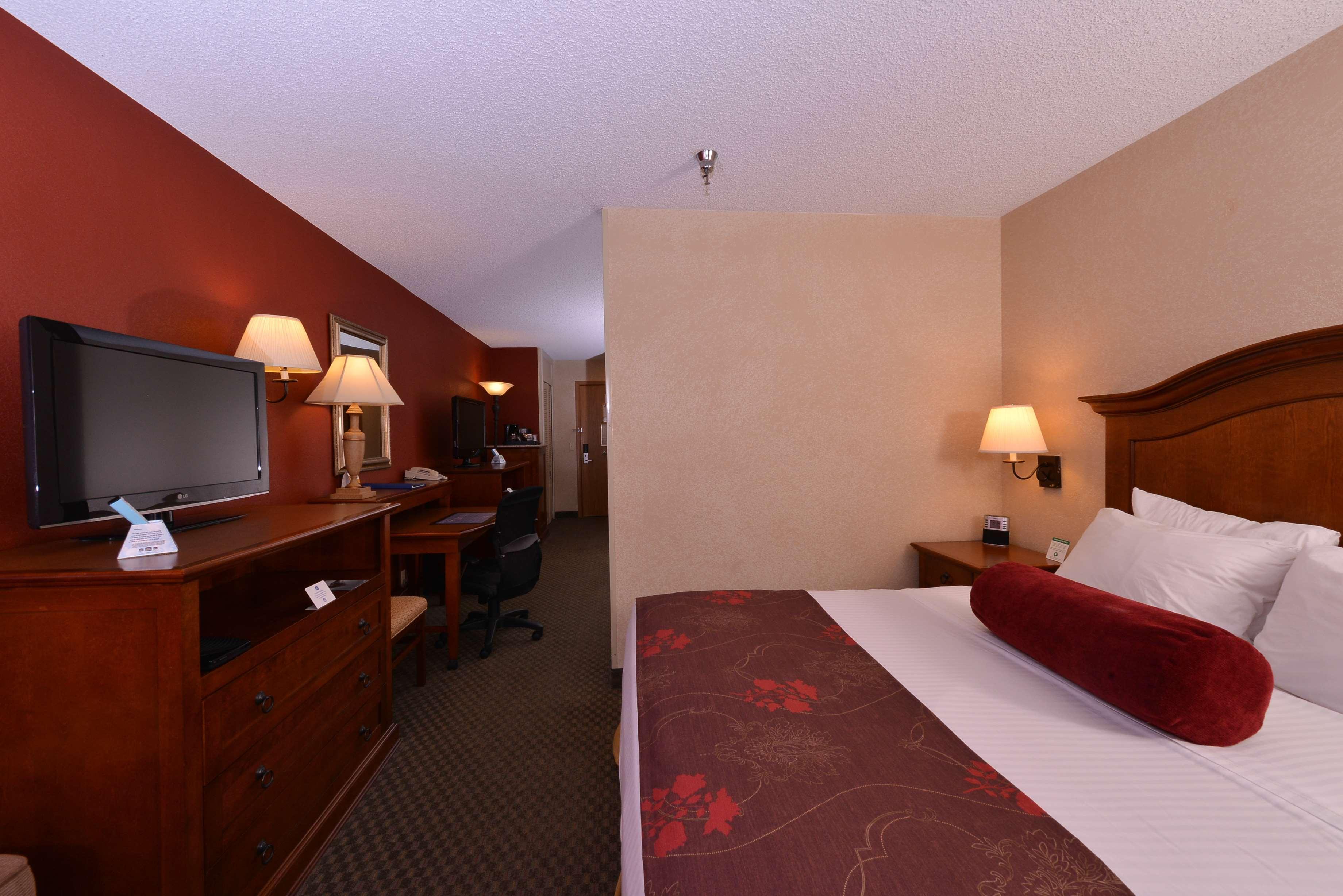 Best Western Plus Rama Inn Redmond Luaran gambar