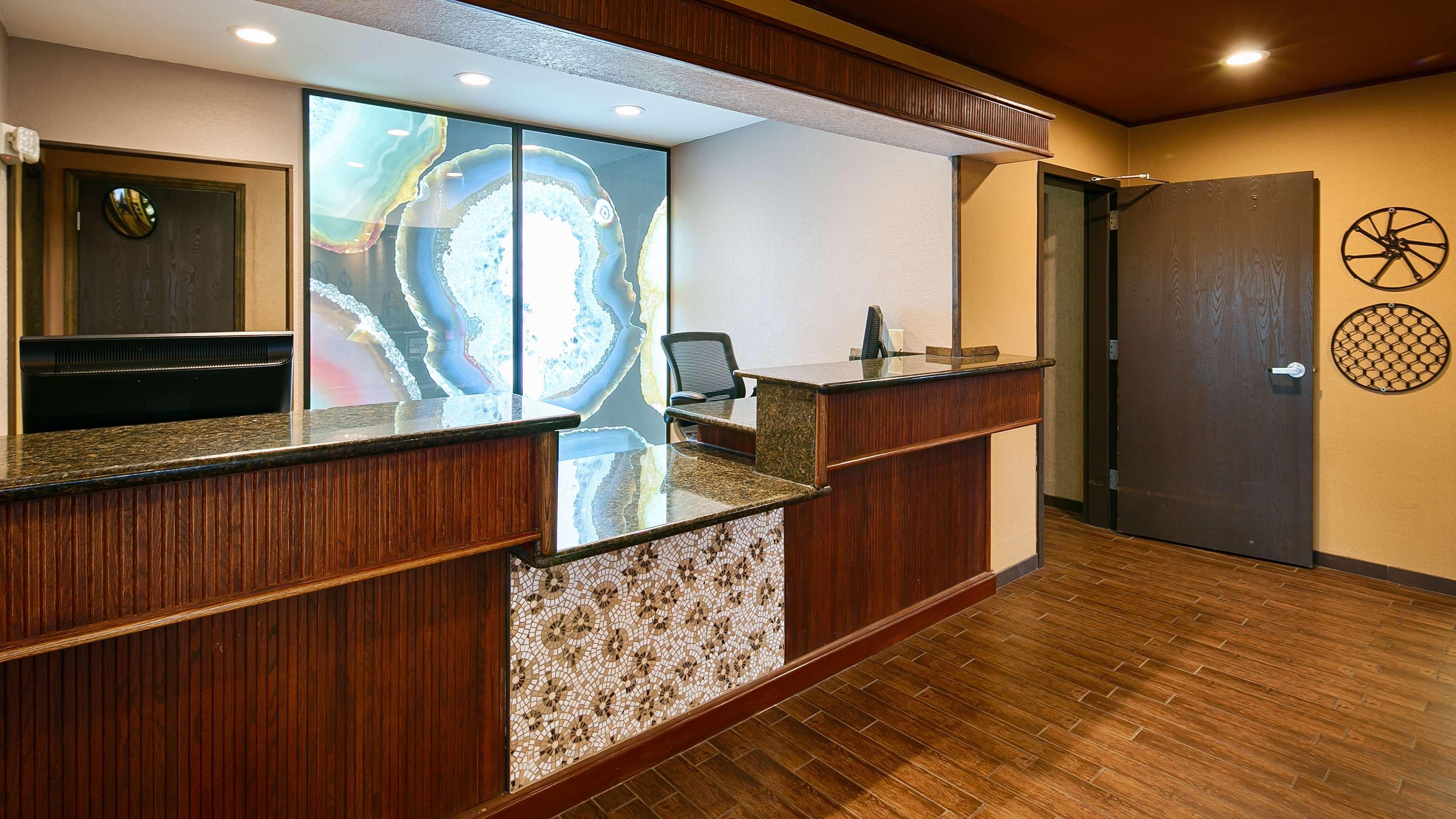 Best Western Plus Rama Inn Redmond Luaran gambar