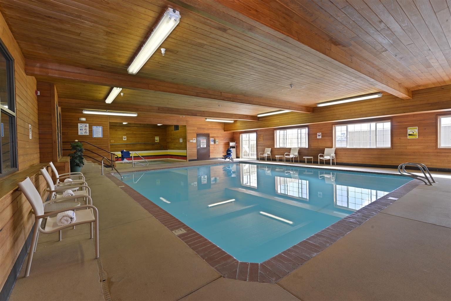 Best Western Plus Rama Inn Redmond Luaran gambar