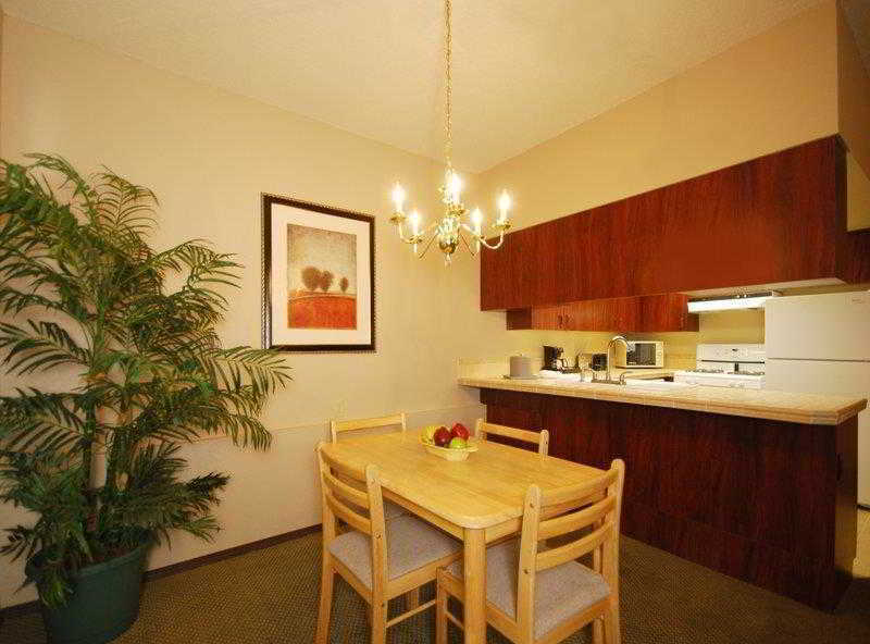 Best Western Plus Rama Inn Redmond Luaran gambar