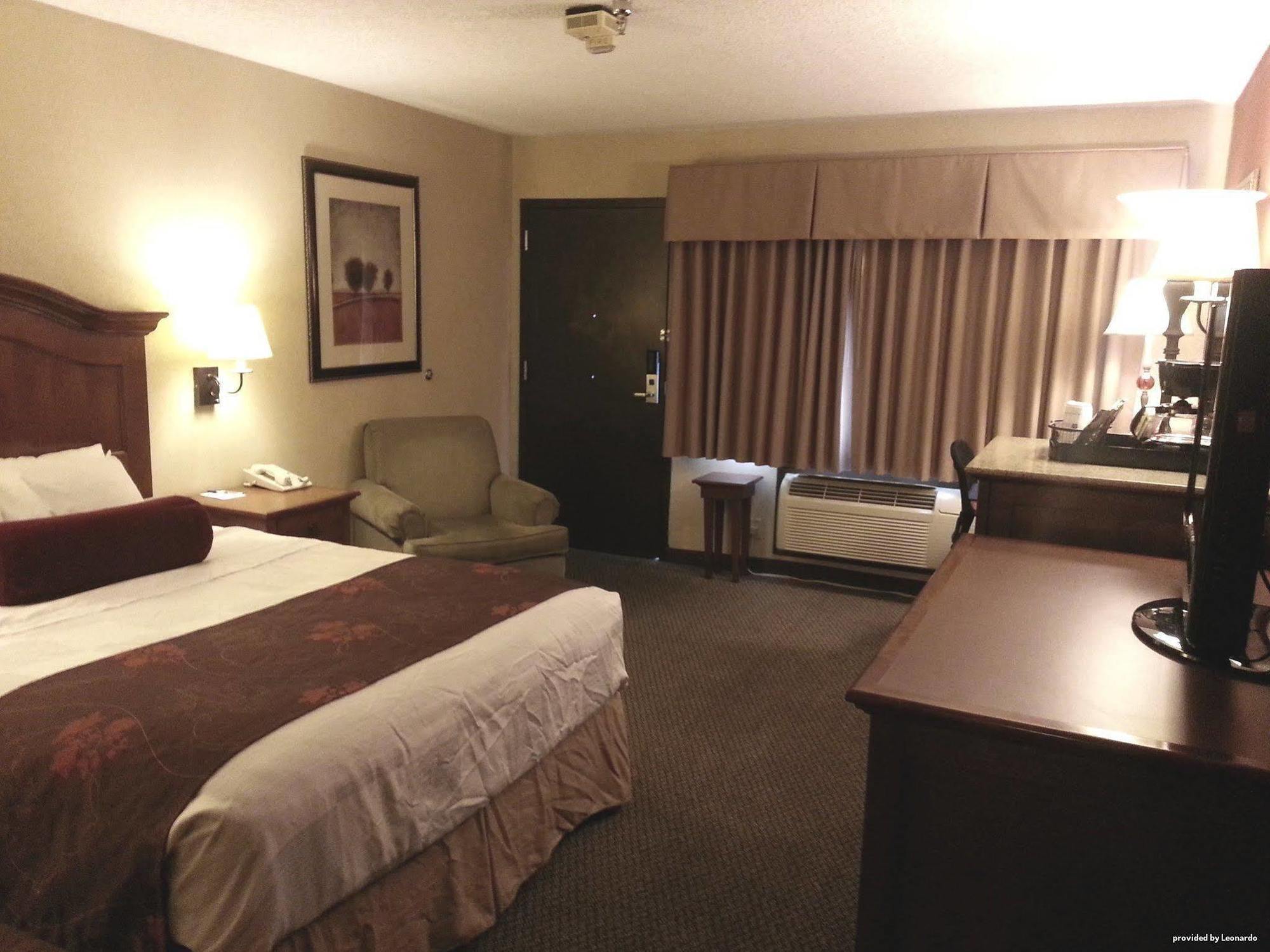 Best Western Plus Rama Inn Redmond Luaran gambar